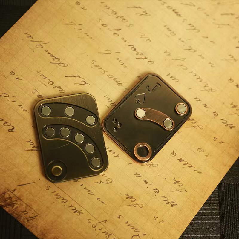 Poker J  Metal Skull Magnetic  - đánh giá và giá Fidget Spinner Bearing